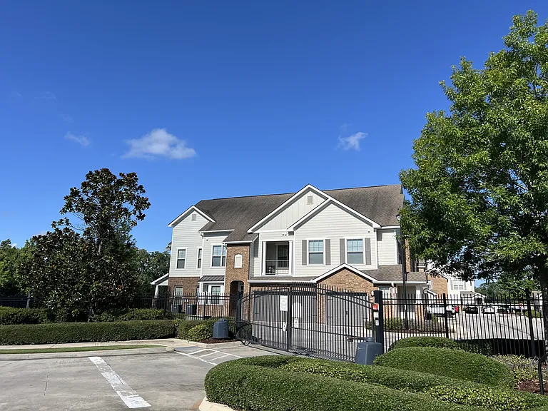 Audubon Park Apartment Homes — Photo 20