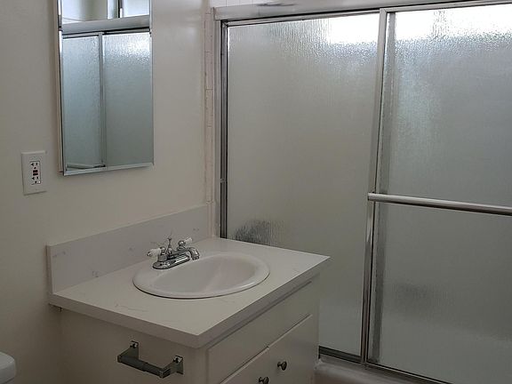 2nd image of 1244 11th St APT A