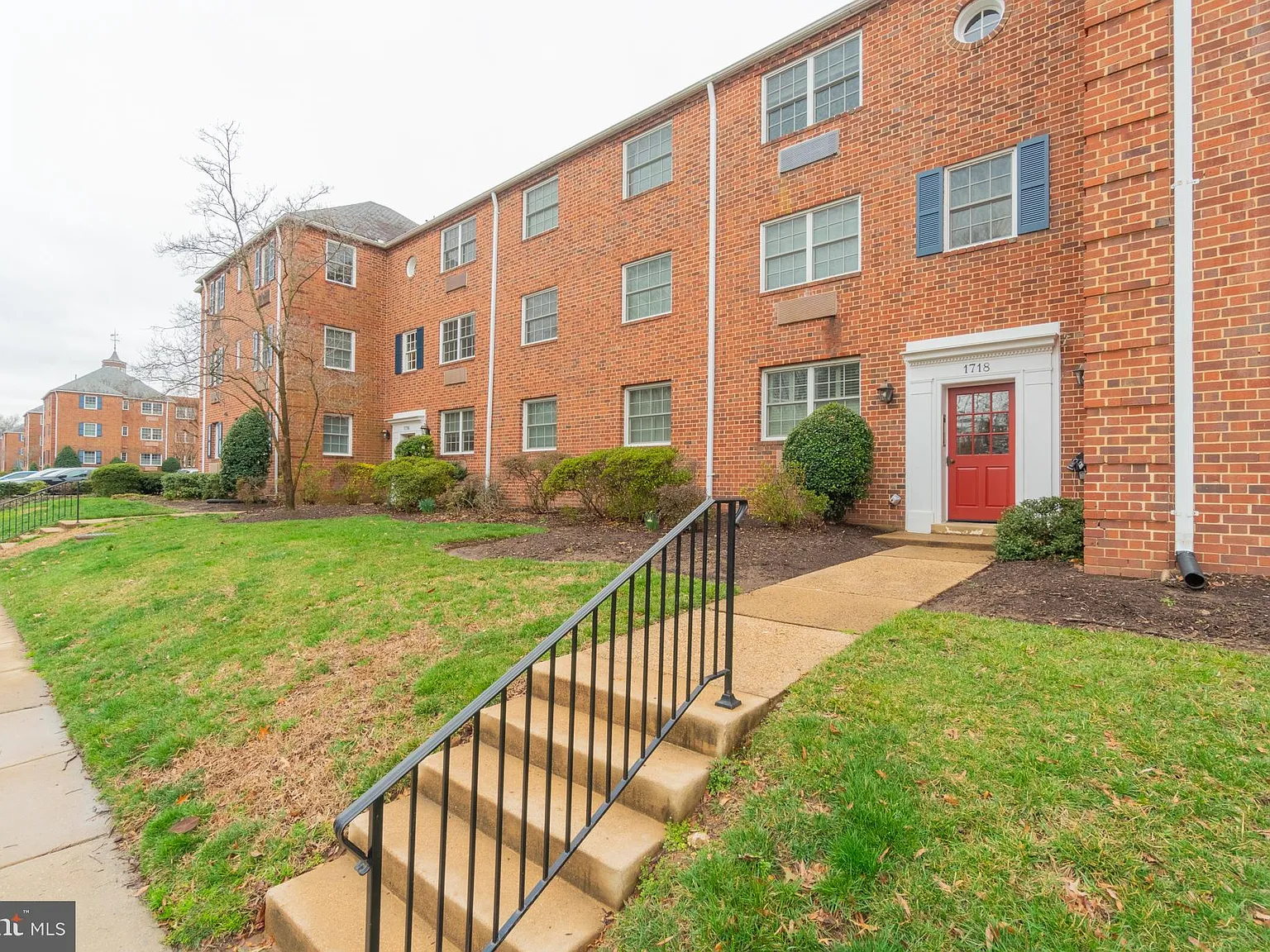 1 bed, 1.0 bath, 683 sqft, $1,875 — Photo 4