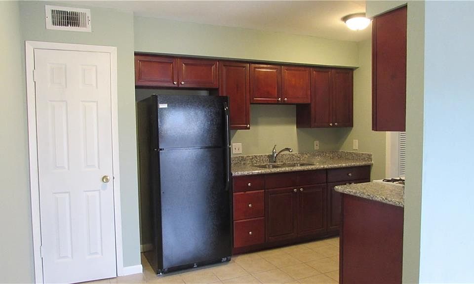 1st image of 2206 Mission Hill Cir APT 102