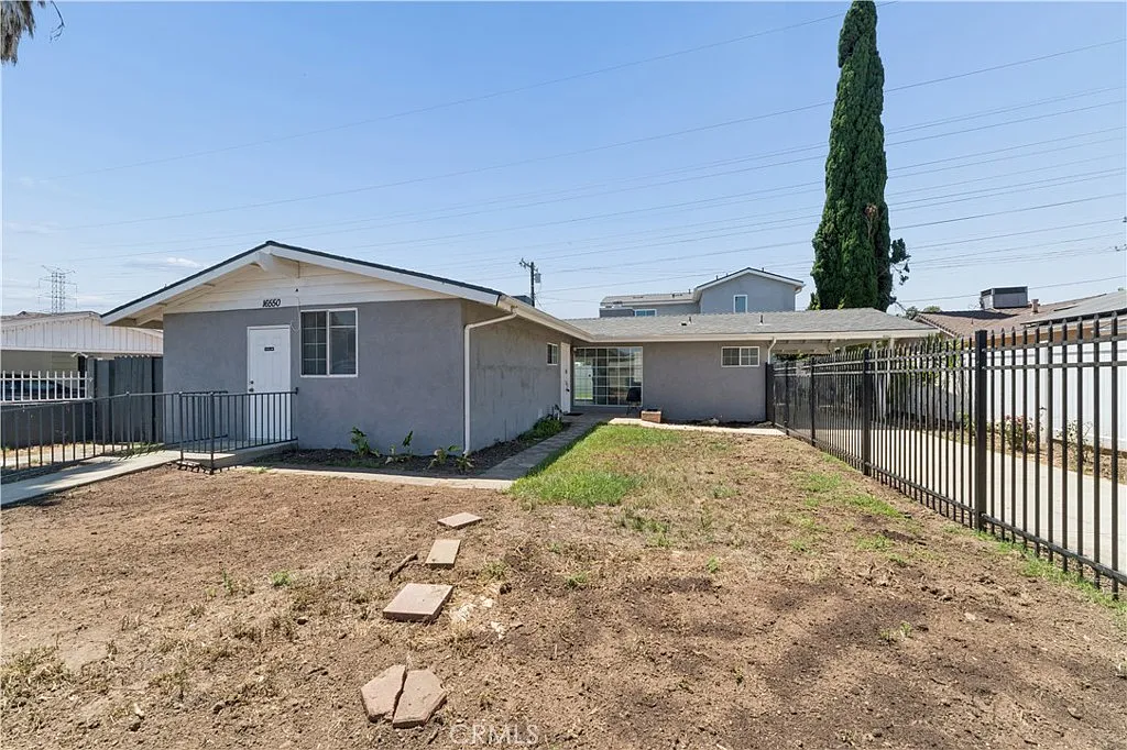4 bed, 1346 sqft, $4,500 — Photo 3