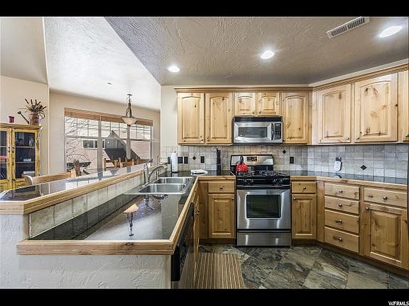 2nd image of 5944 N Market St #D