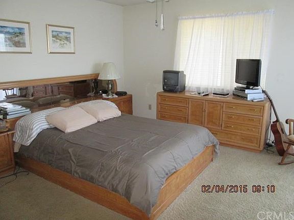 4th image of 10794 Fairway Dr