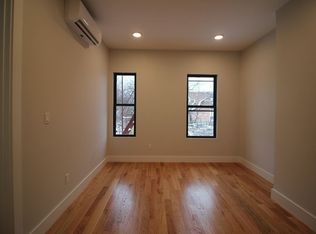 104 Linden St #3B, Brooklyn, NY 11221