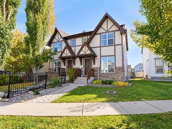 29 NW Elgin Mews SE, Calgary, AB T2Z 4J9