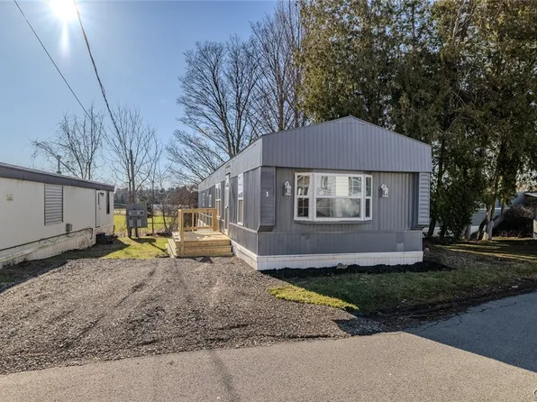 6940 Highbridge Rd Trailer 1, Fayetteville, NY 13066