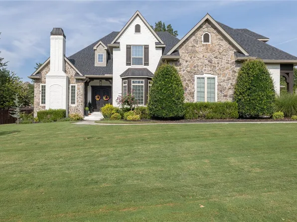 3214 Tanglewood Dr, Springdale, AR 72764