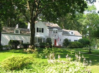 8 Seneca Trl, Harrison, NY 10528