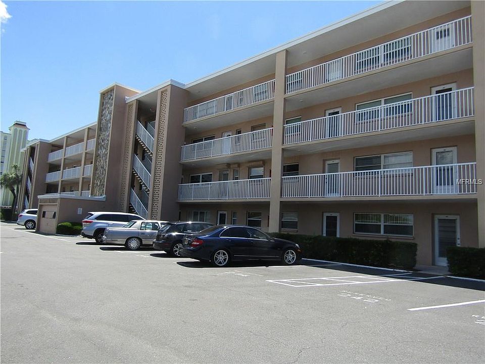 1st image of 300 64th Ave Unit 119