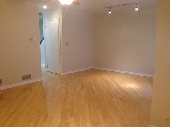 5th image of 1332 N La Salle Dr #105