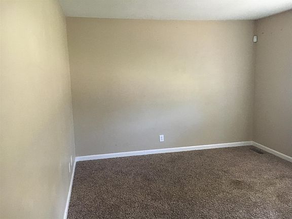 5th image of 340 Woodale Dr