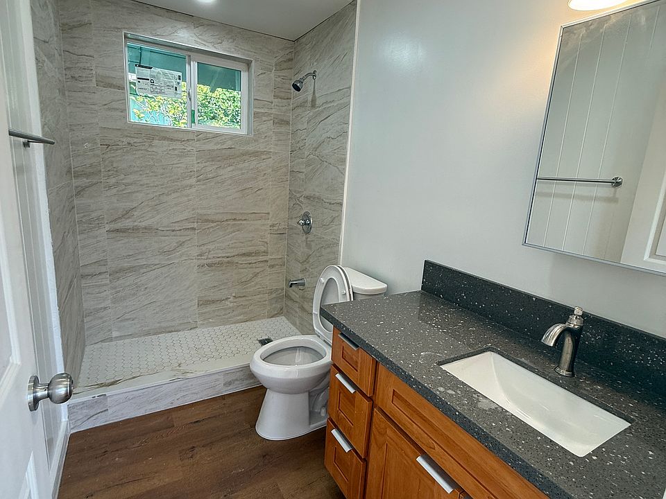 2nd image of 3254 Hoolulu St Unit A