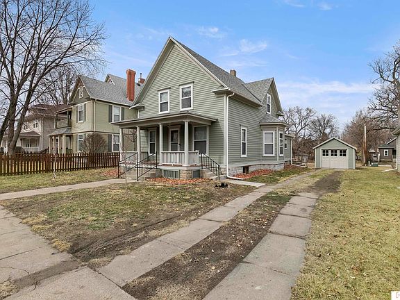 3rd image of 4418 Saint Paul Ave
