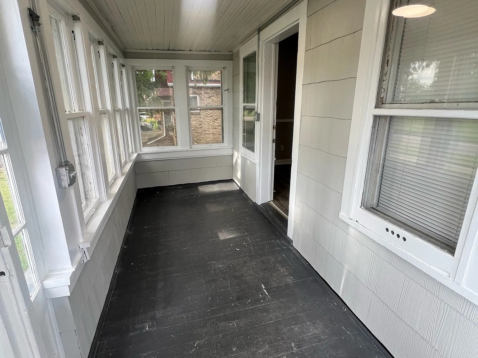 1411 Western Avenue - 1 — Photo 3