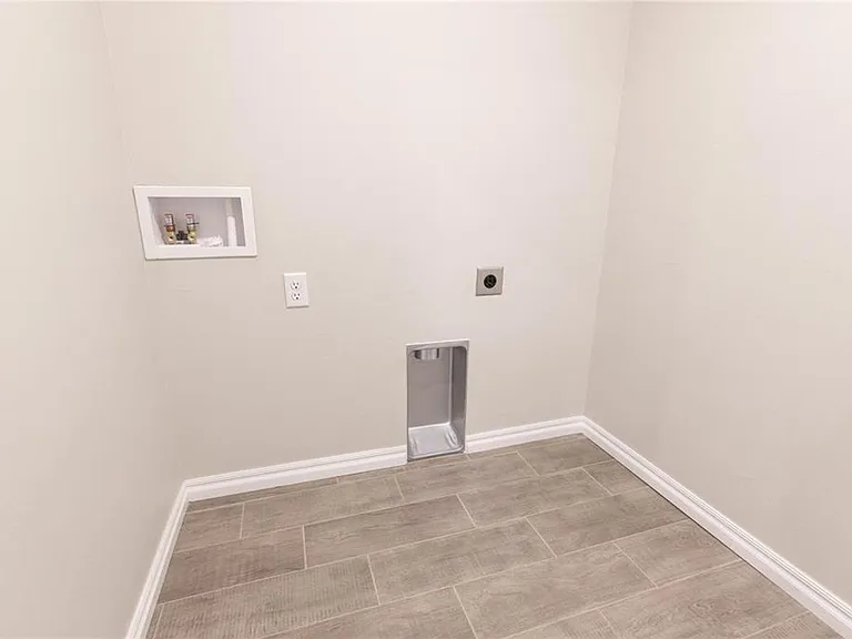 3808 Lleyton Dr — Photo 19