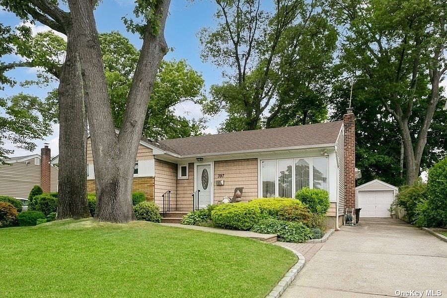 397 Spruce Lane, East Meadow, NY 11554 Zillow
