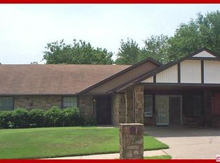 3815 Harvey Rd, Bartlesville, OK 74006