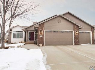 3405 S Saguaro Ave, Sioux Falls, SD 57110