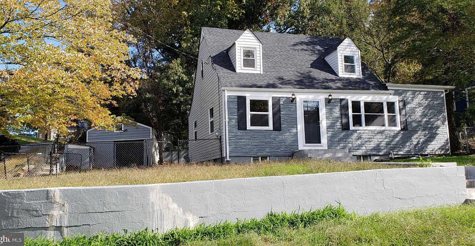 1st image of 2208 Breton Dr