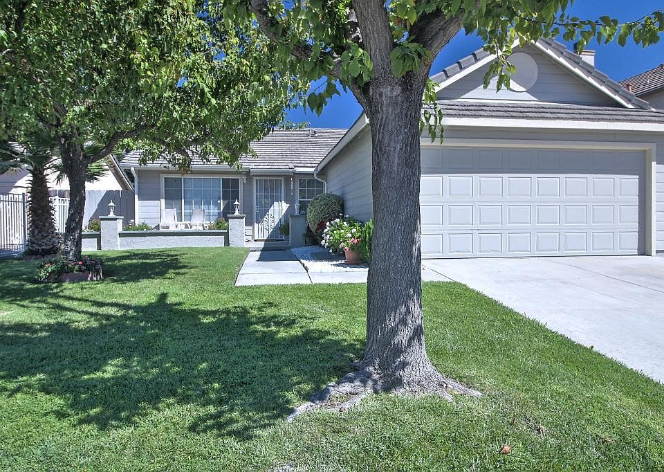 1st image of Raysilva Cir