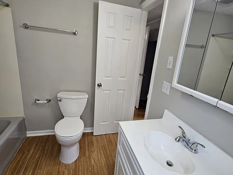 549 Valley St #A2 — Photo 3