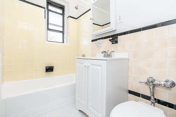 Rented by Modern Spaces | media 18