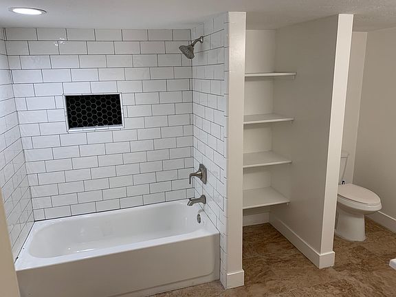 3rd image of 5019 N Shadow Wood Dr #1