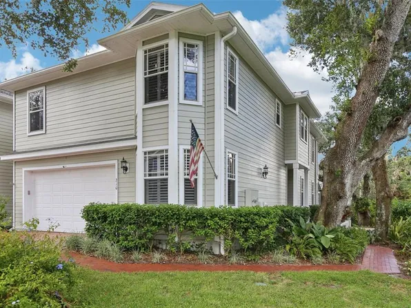 210 Arbor Shade Ct, Brandon, FL 33511