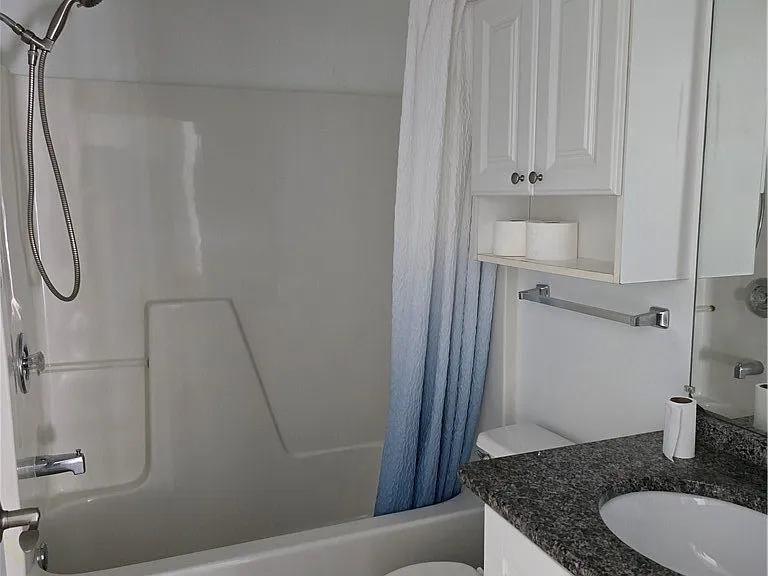 2136 SE 8th Ave — Photo 27