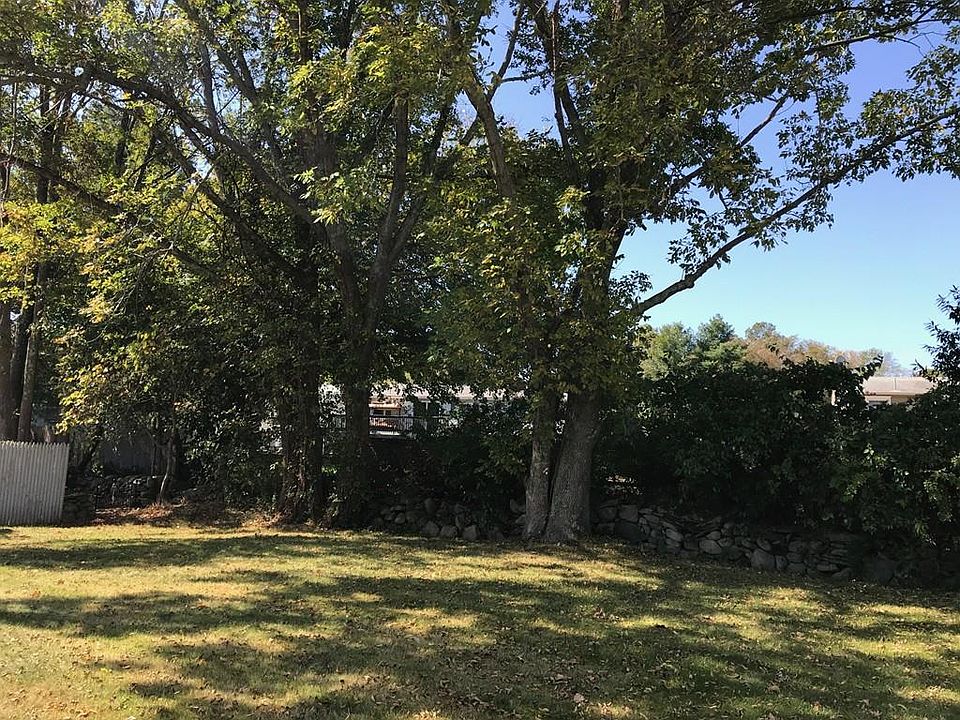 2nd image of 51 Almy Rd