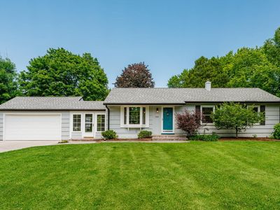 834 E Glencoe PLACE, Bayside, WI, 53217
