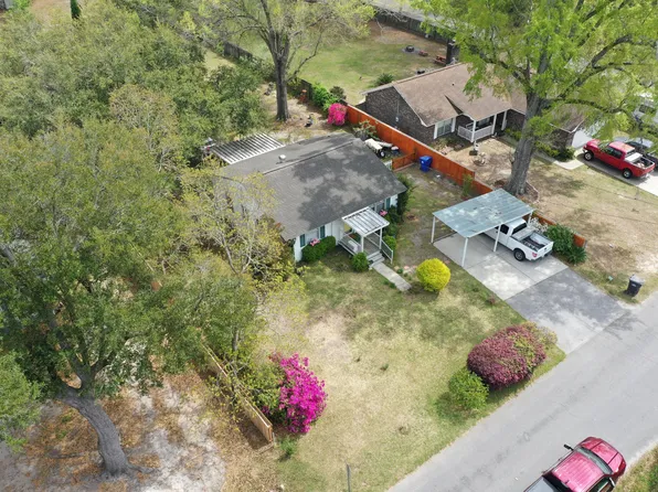 9008 Timber St, Charleston, SC 29406