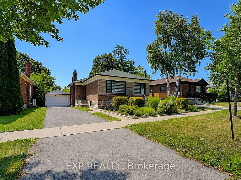 36 Vauxhall Dr #MAIN — Photo 1