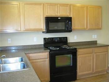 3rd image of 832 Wrigley Ln SW