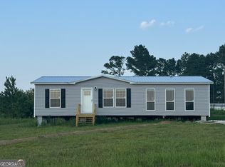 14 Longleaf Rd, Hazlehurst, GA 31539