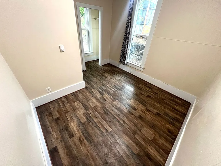 318 Miller St. — Photo 5