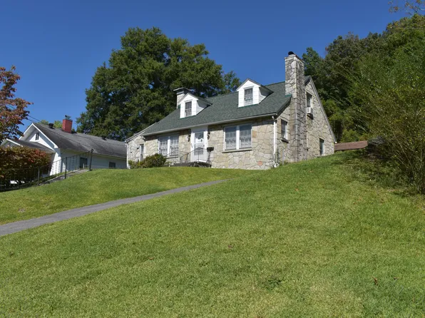 504 Manchester Ave, Middlesboro, KY 40965