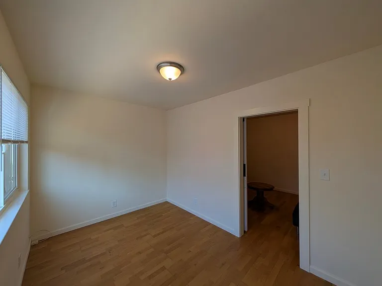 2534 Benvenue Ave — Photo 34
