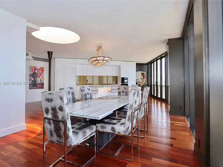 1000 Island Blvd #Penthouse 2 — Photo 6