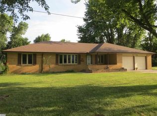 720 W Commercial St, Lyons, KS 67554