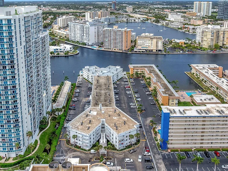 1913 S Ocean Dr #207 — Photo 48