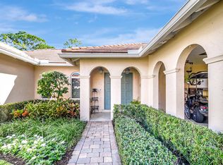 7 Fairway Dr, Boynton Beach, FL 33436