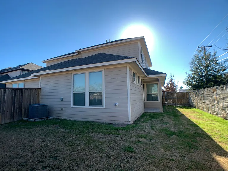 711 Gristmill Dr — Photo 24