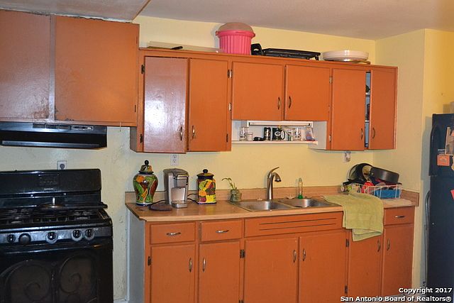 2nd image of 127 Lillita Ct