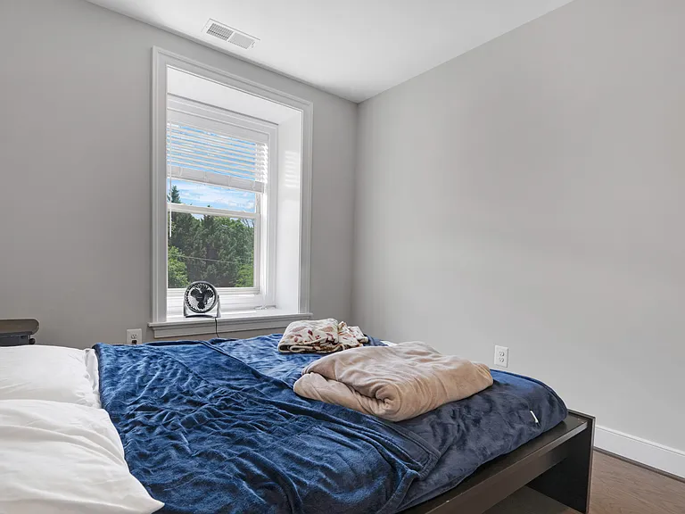 1722 Gainesville St SE — Photo 12