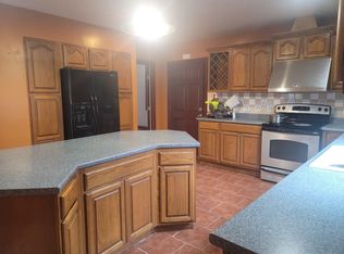 1150 N Main St #1, Fall River, MA 02720