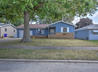 114 Pennsylvania Dr, Decatur, IL 62526