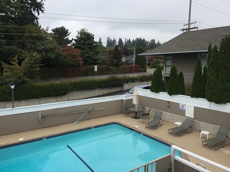 1st image of 942 100th Ave NE APT 230