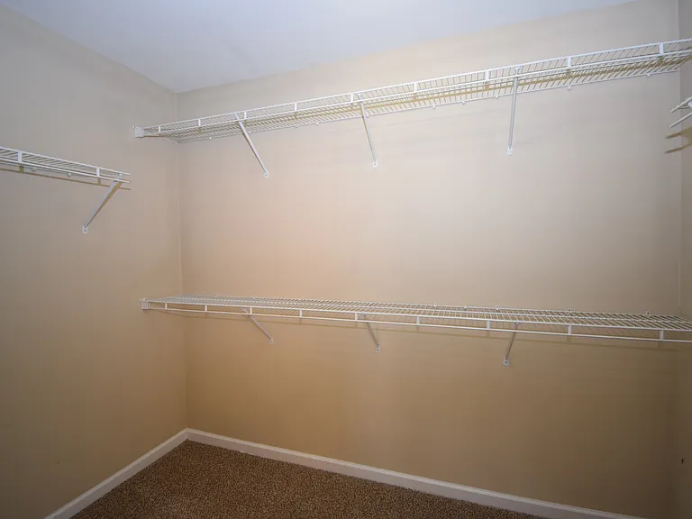 3322 Elizabeth Glen Dr — Photo 17