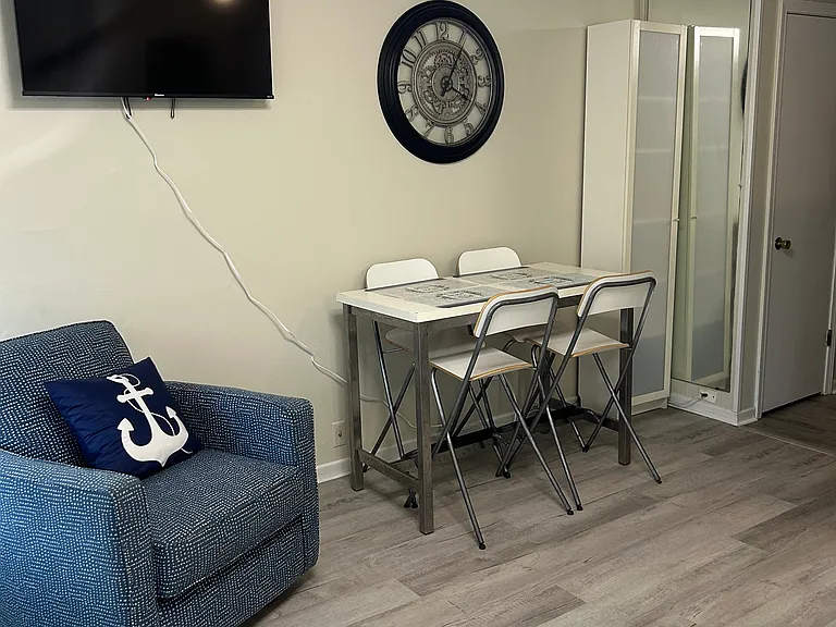23 S Forest Beach Dr #111 — Photo 4